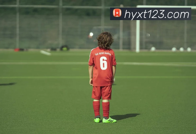 孙祥欧冠联赛首秀侧翼防守表现受关注,助力球队提升出线竞争力